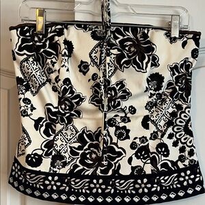 White House Black Market Black and White Floral Camisole